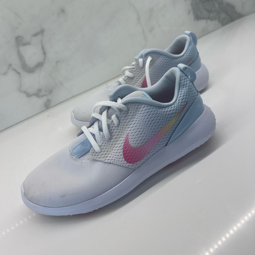 Nike women golf shoe